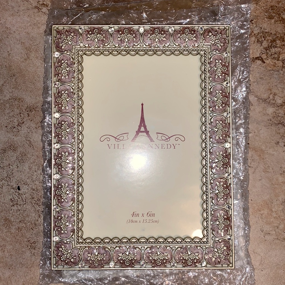 Brand New Elegant Picture frame